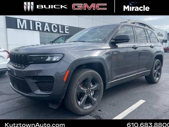 JEEP GRAND CHEROKEE 2023 1C4RJHAG3PC609073 image